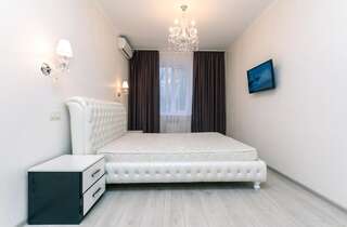Апартаменты LuxCenterApartment Киев Апартаменты Делюкс, ул. Госпитальной, 2-1