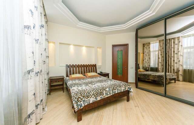 Апартаменты LuxCenterApartment Киев-22